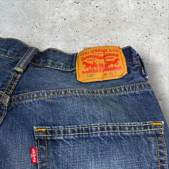 Levi’s 501 Cut-Off Denim Shorts Men’s Blue Button Fly Size 31 Medium Wash - Picture 4 of 8